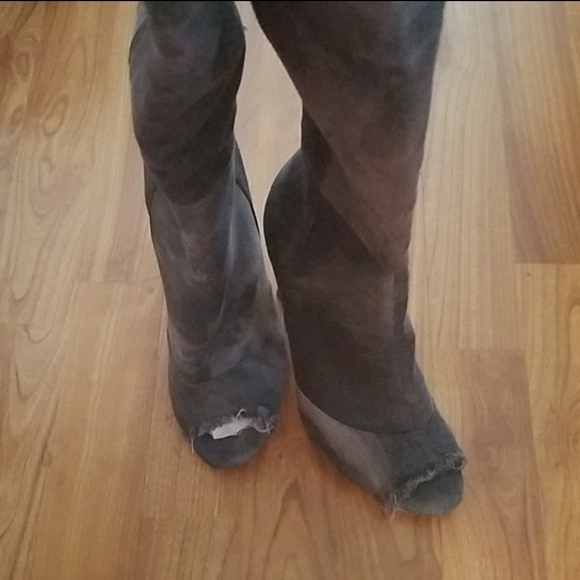 Designer boots - Picture 2 of 8